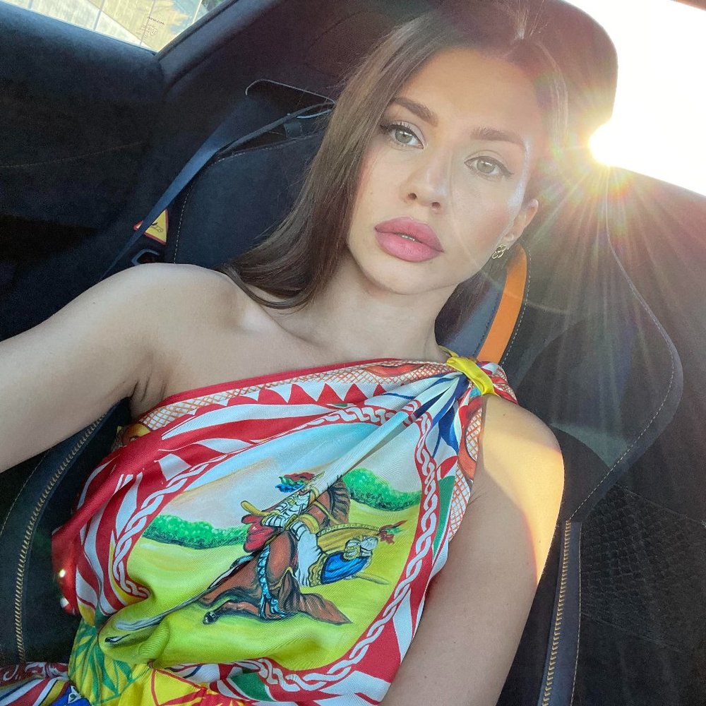 Meet your Posher, Sofia